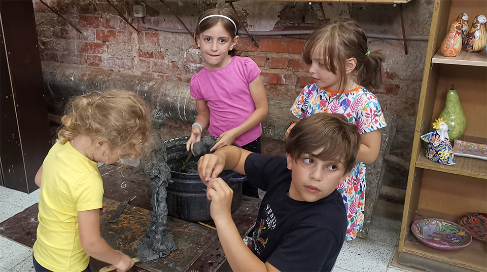 A workshop at the scultor's studio